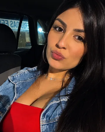 Larissa Mendes, anfitriona verificada